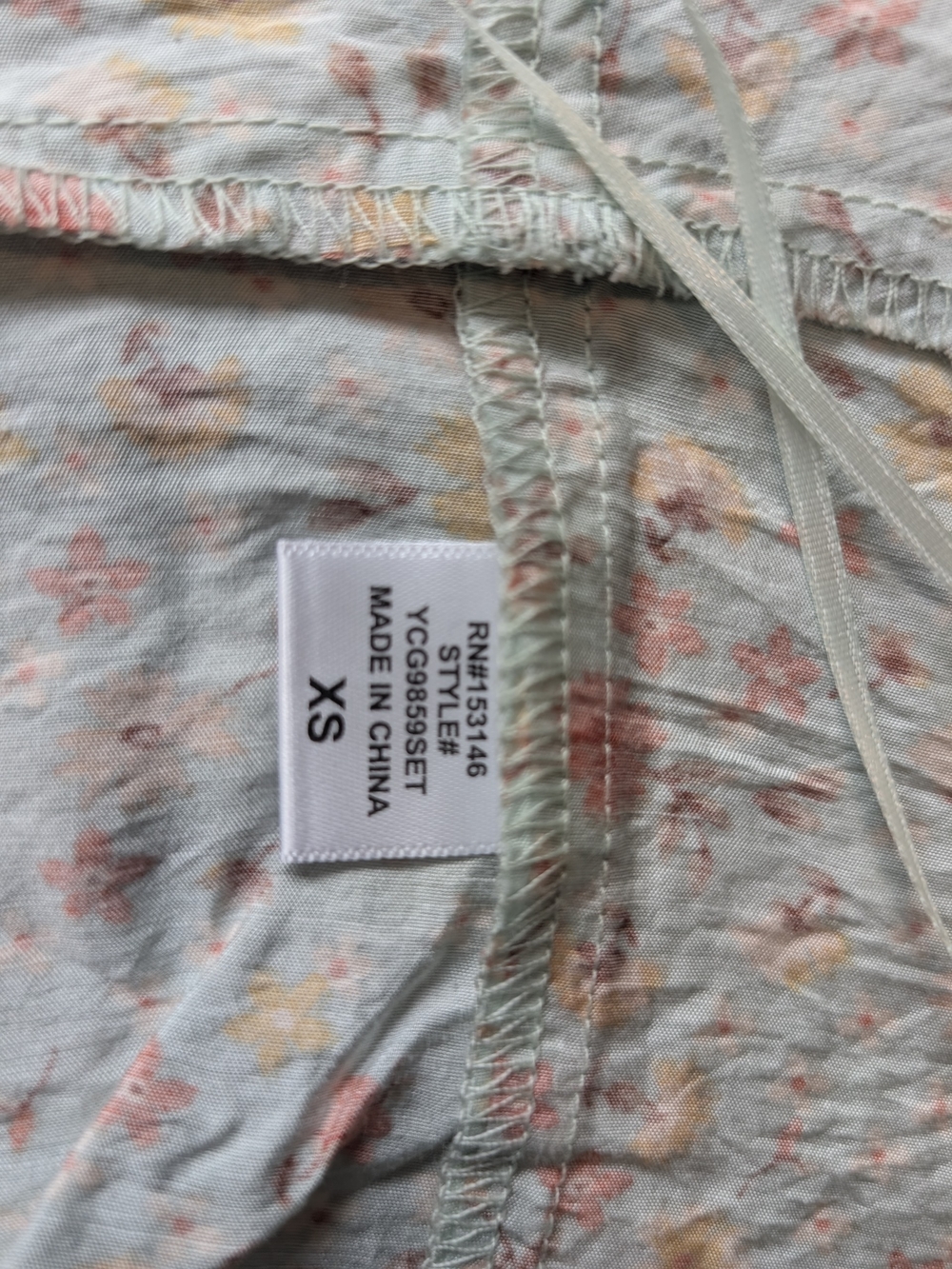 Good Luck Gem Summer Cotton Blend Crop Top with Open Back - Picture 4 of 4